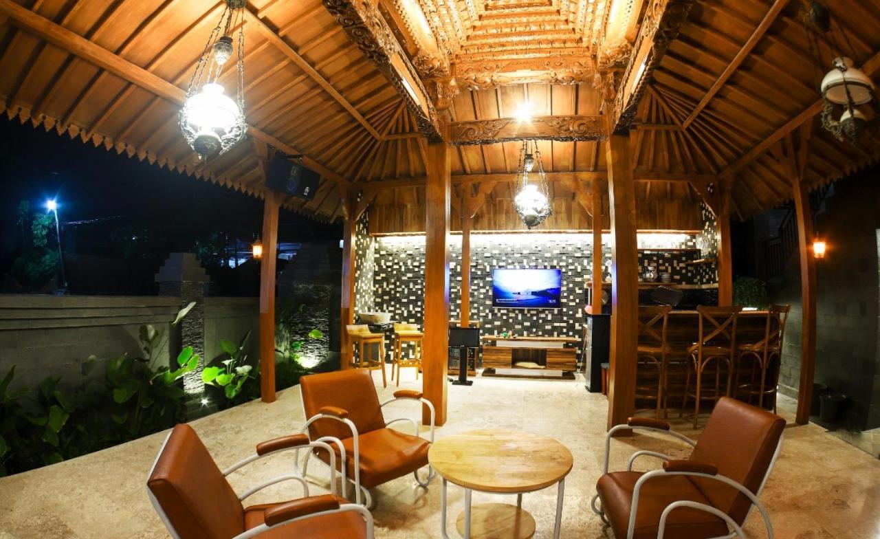 Joglo Jawa Jepara Exterior photo